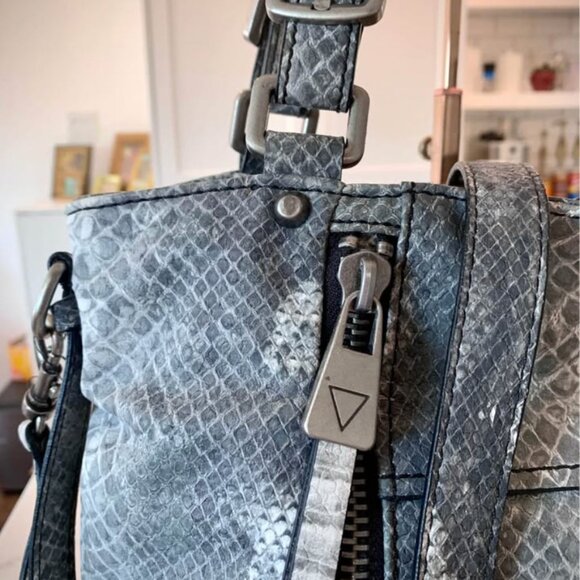 GUESS Grey Snakeskin Purse Bag - Picture 3 of 6
